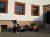 Das Projektteam "LED-Farbenspiel" beim Aufbau - Rathaus Meerane