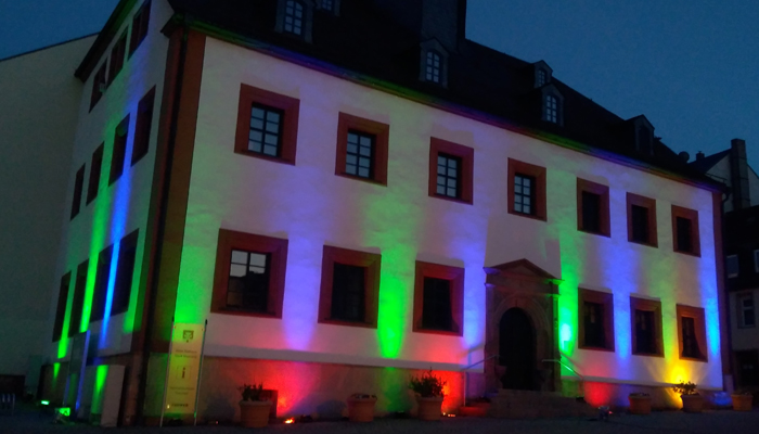 Projekt „LED-Farbenspiel“ am Rathaus