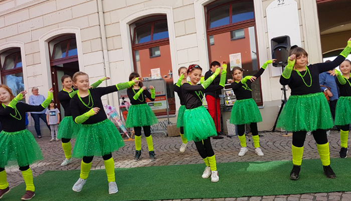 Beverly Dance beim Frühlingsfest