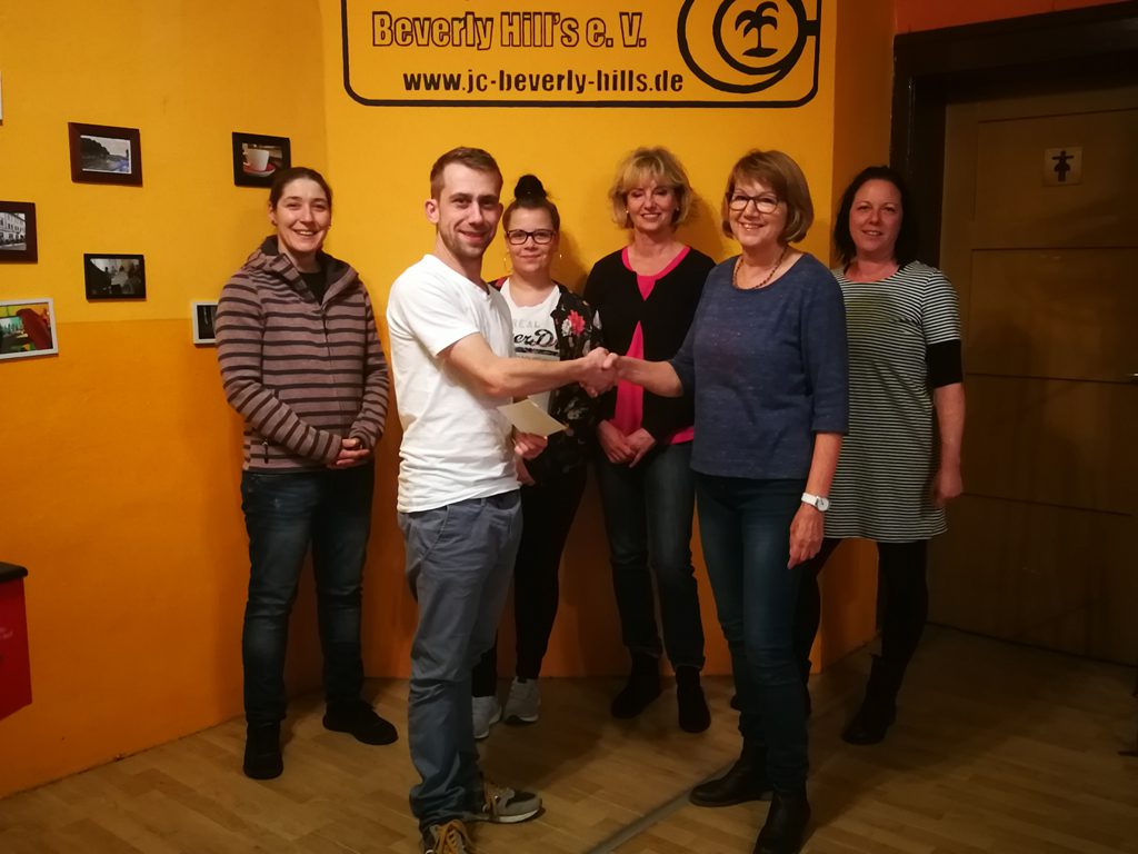 IMG 20181115 163652 1-1024x768 in Meeraner Kuchenfrauen spenden